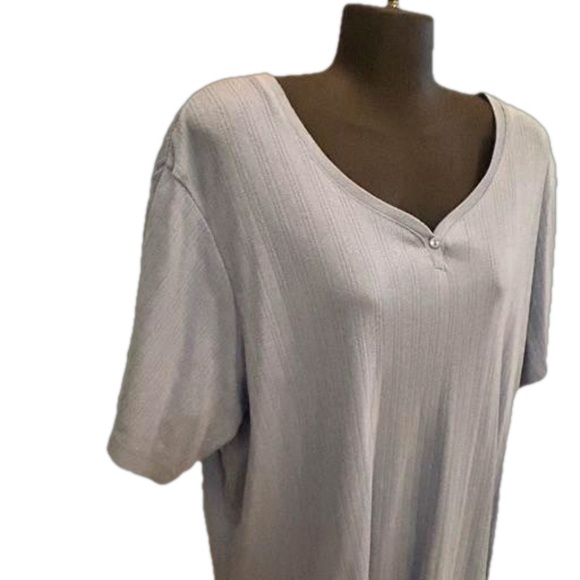 1X Basic Editions light purple short sleeve scoop v-neck pull over short - Picture 7 of 13